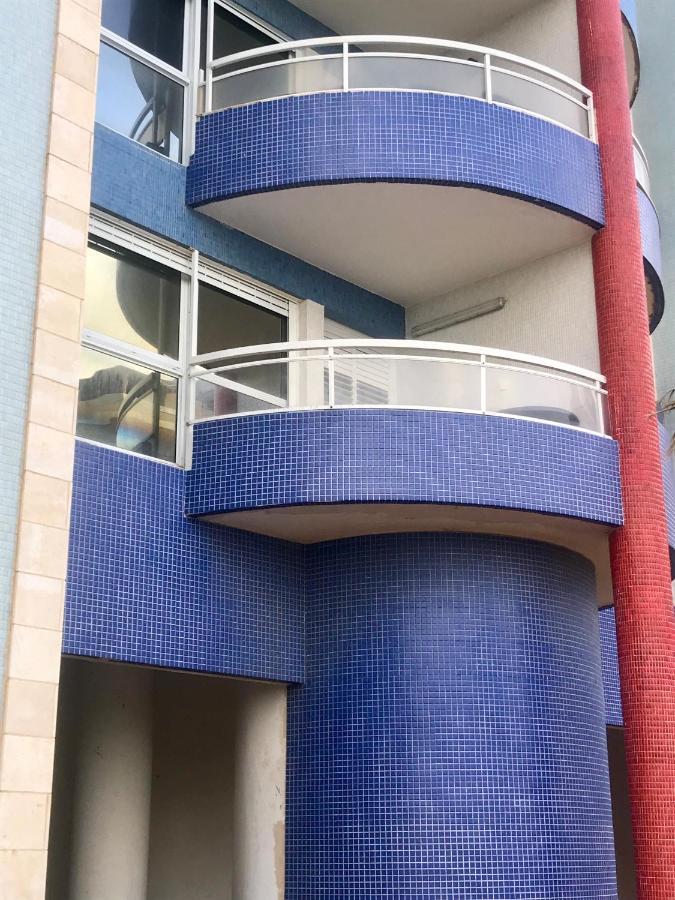 Royal Beach Front Apartments Netanya Exterior foto