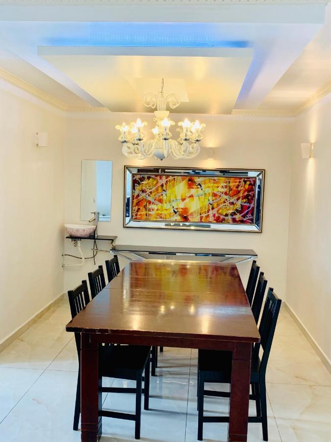 Royal Beach Front Apartments Netanya Exterior foto