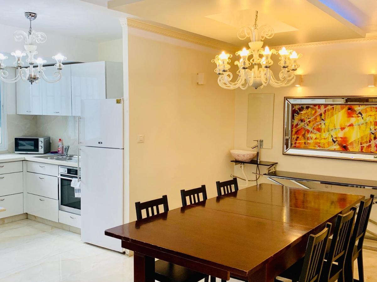 Royal Beach Front Apartments Netanya Exterior foto